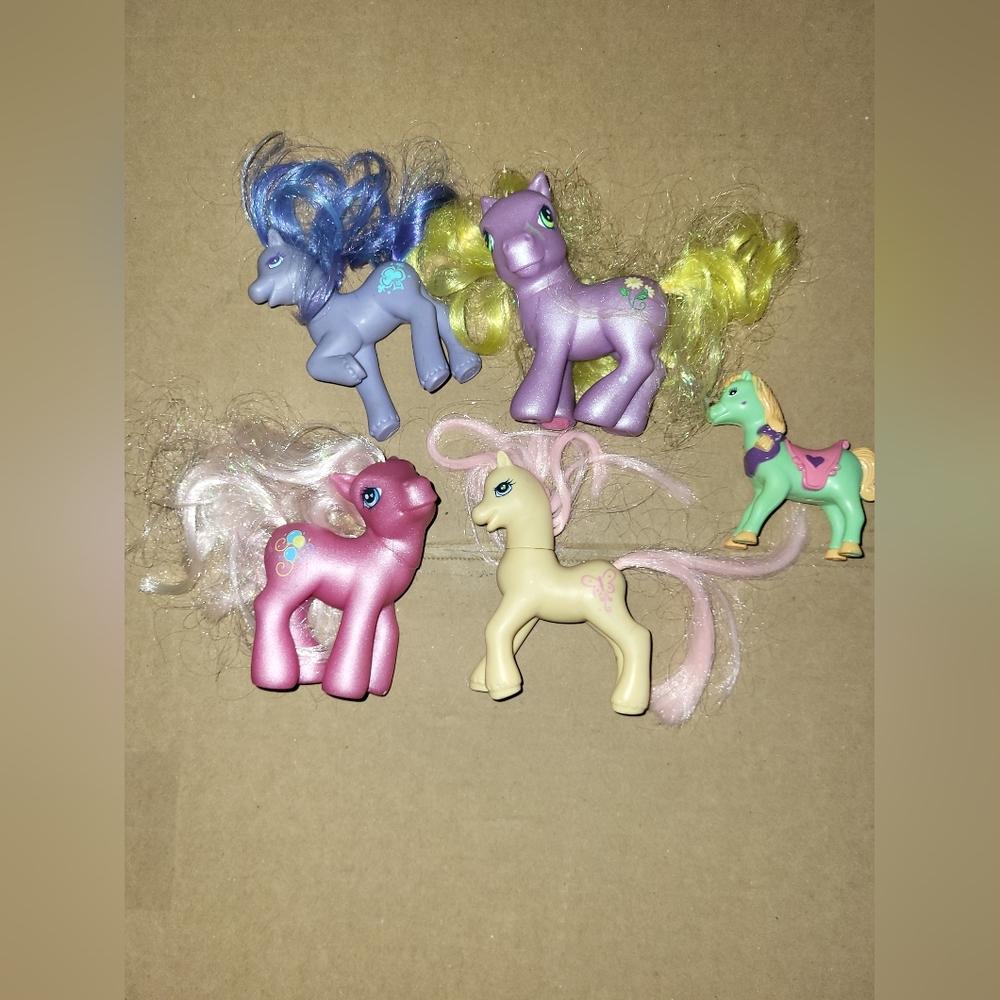 Colorful Pony Toy Set - Picture 1 of 3